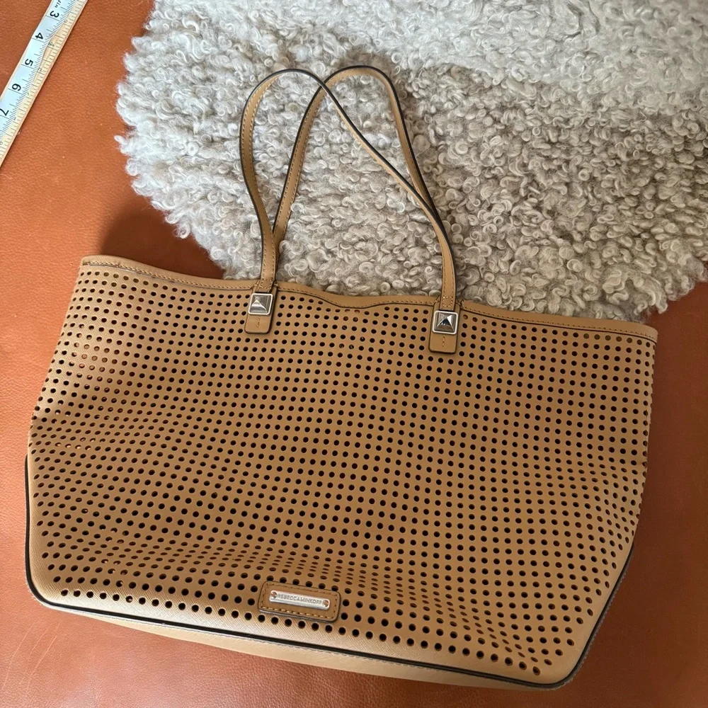 Tan Perforated Tote Bag - Picture 5 of 9